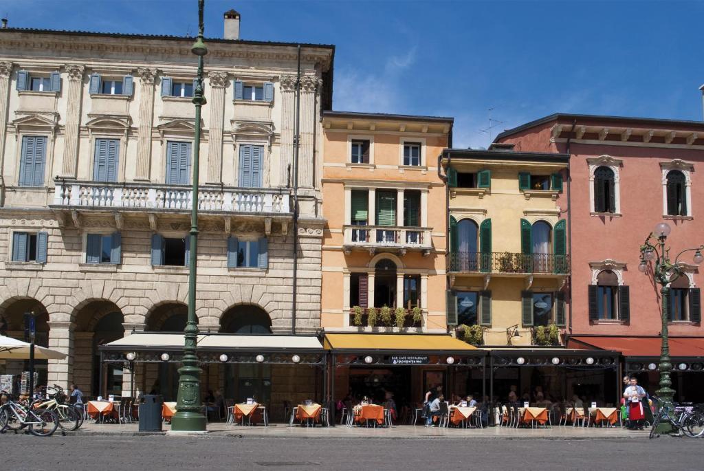 City Centre Rooms And Apartments Verona Exterior foto